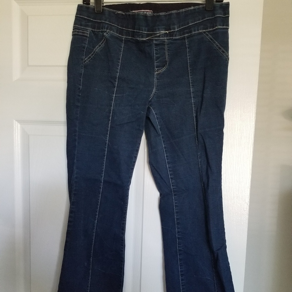 Amethyst Jean's Low Rise Wide Elastic Jeans